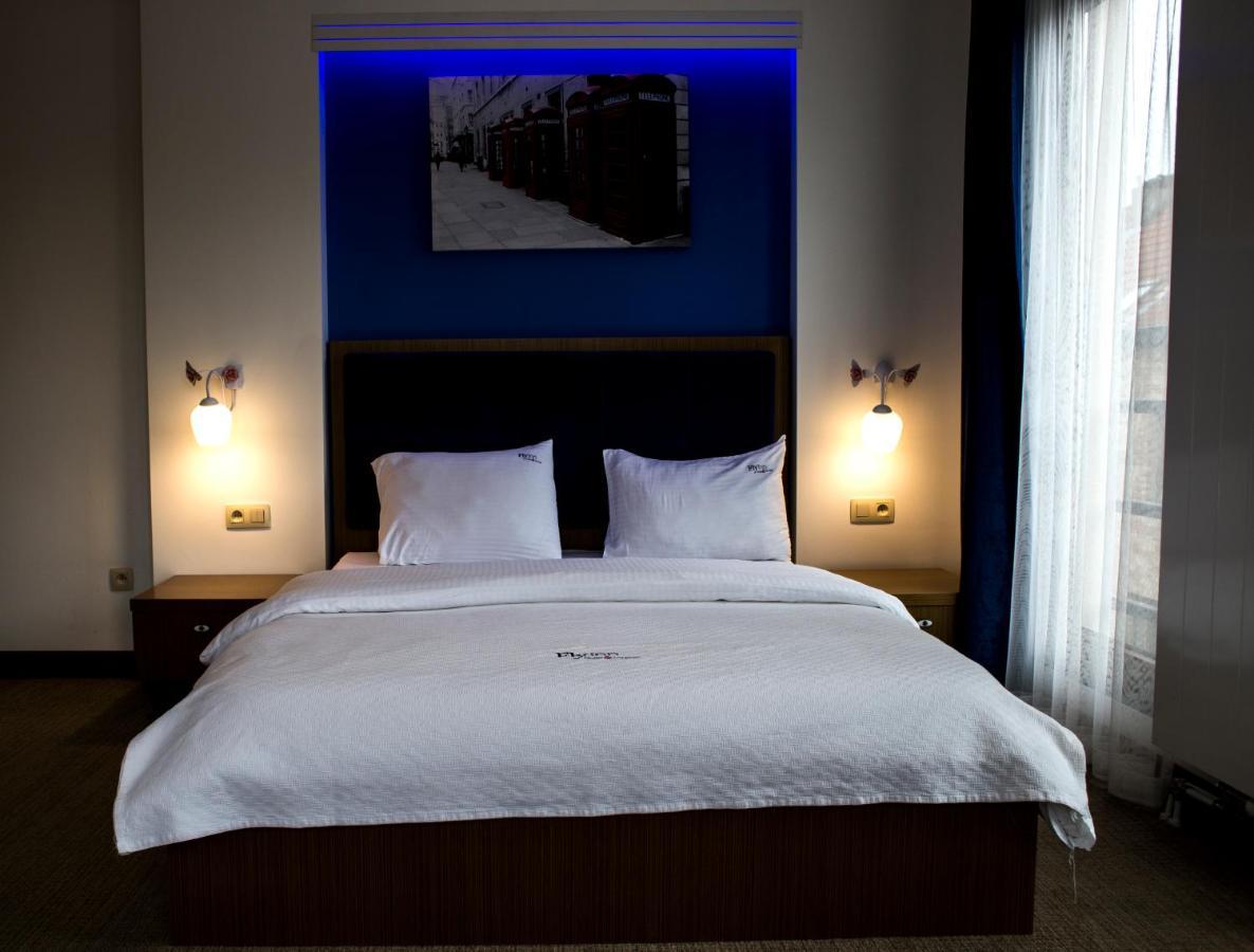 Fly Inn Hotel Lounge Machelen Bagian luar foto
