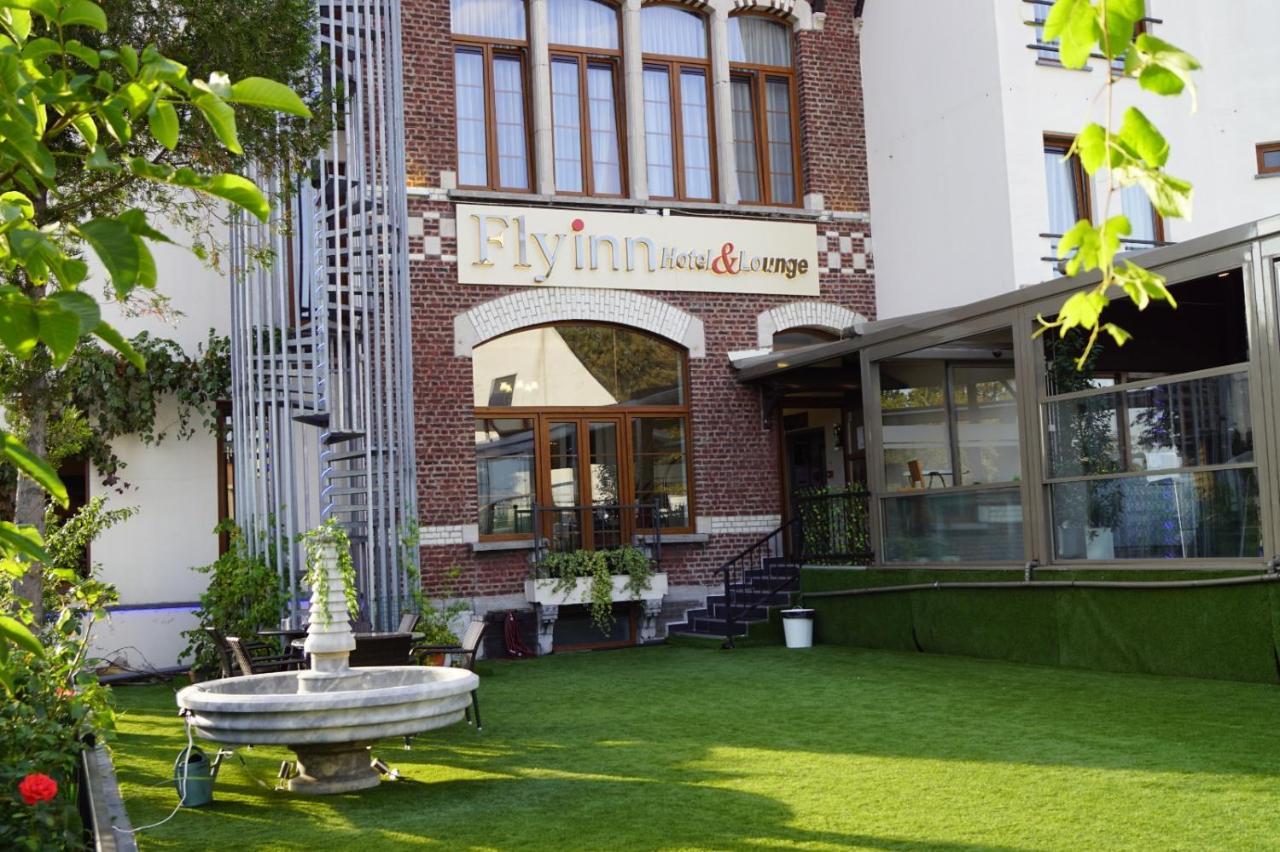 Fly Inn Hotel Lounge Machelen Bagian luar foto