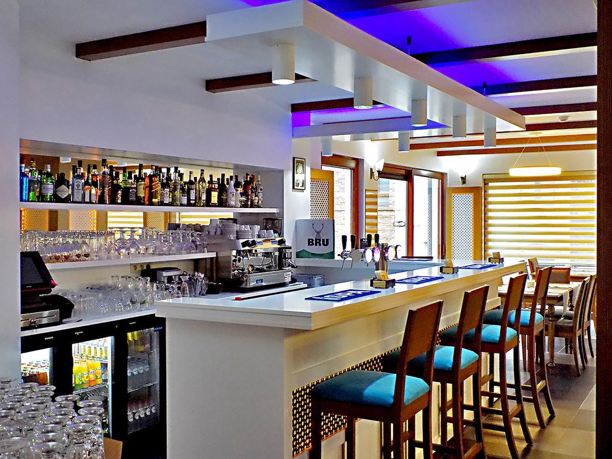 Fly Inn Hotel Lounge Machelen Bagian luar foto