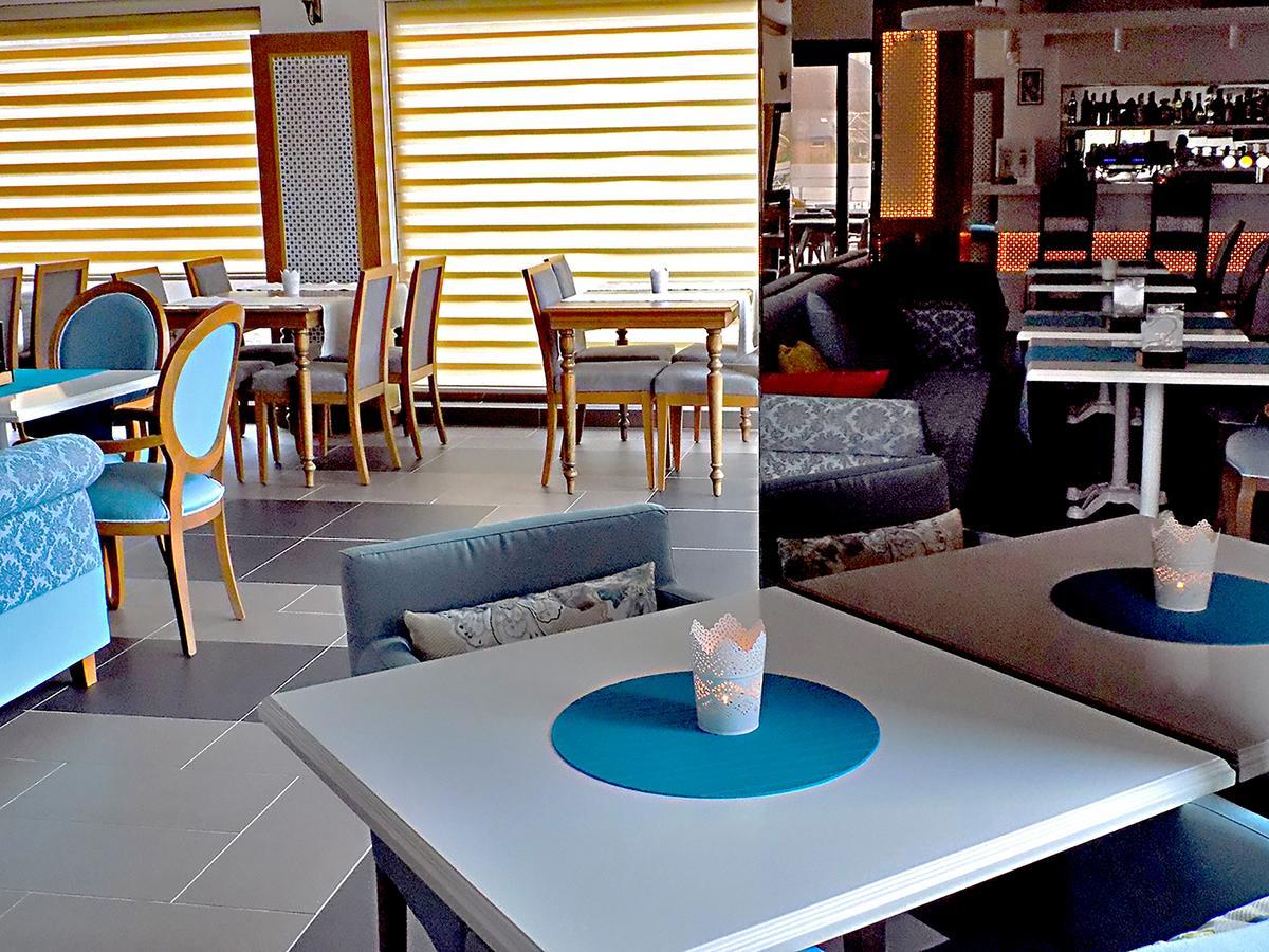 Fly Inn Hotel Lounge Machelen Bagian luar foto