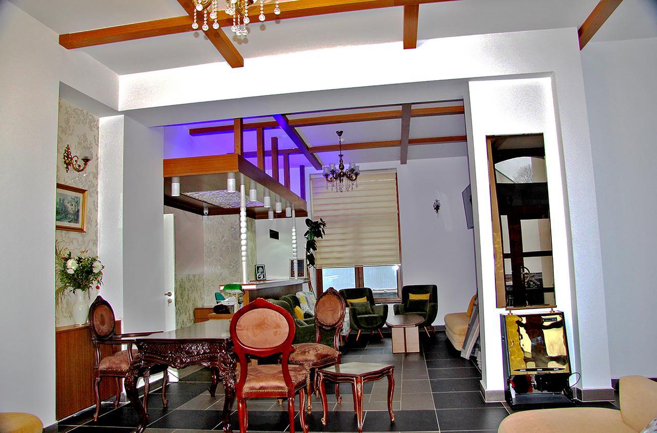 Fly Inn Hotel Lounge Machelen Bagian luar foto