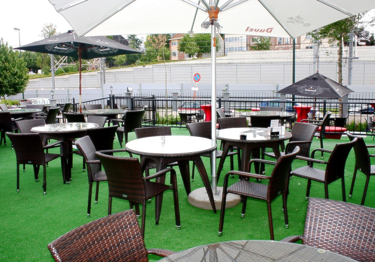 Fly Inn Hotel Lounge Machelen Bagian luar foto
